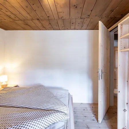 Ustarea Spluga 게스트하우스