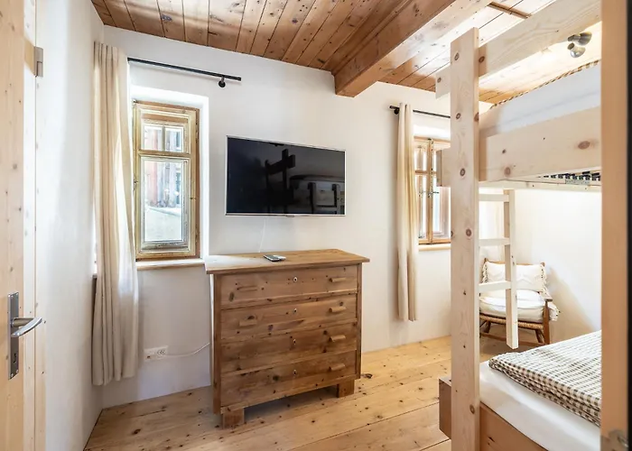 Ustarea Spluga Konukevi 3*